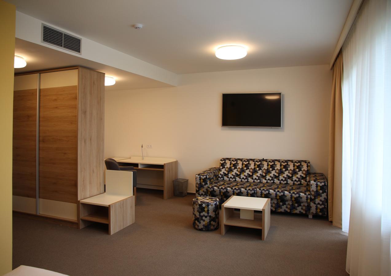 Hotel Devitka Janov Εξωτερικό φωτογραφία